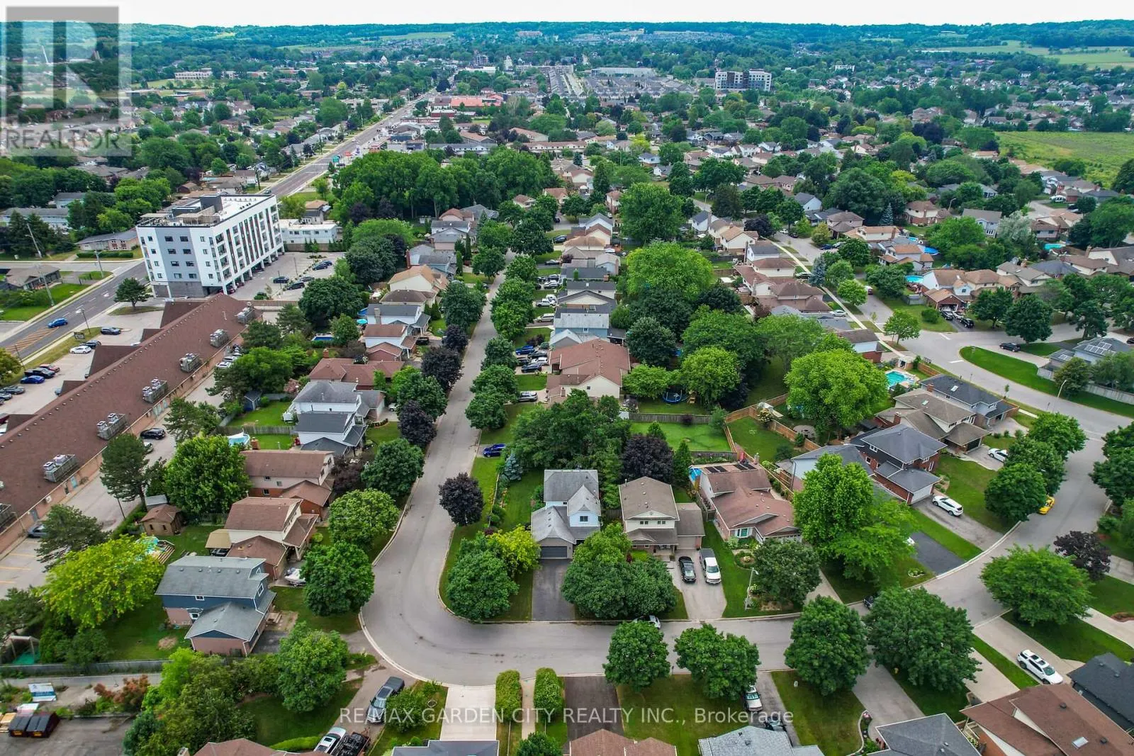 4542 IVY GARDENS CRESCENT
