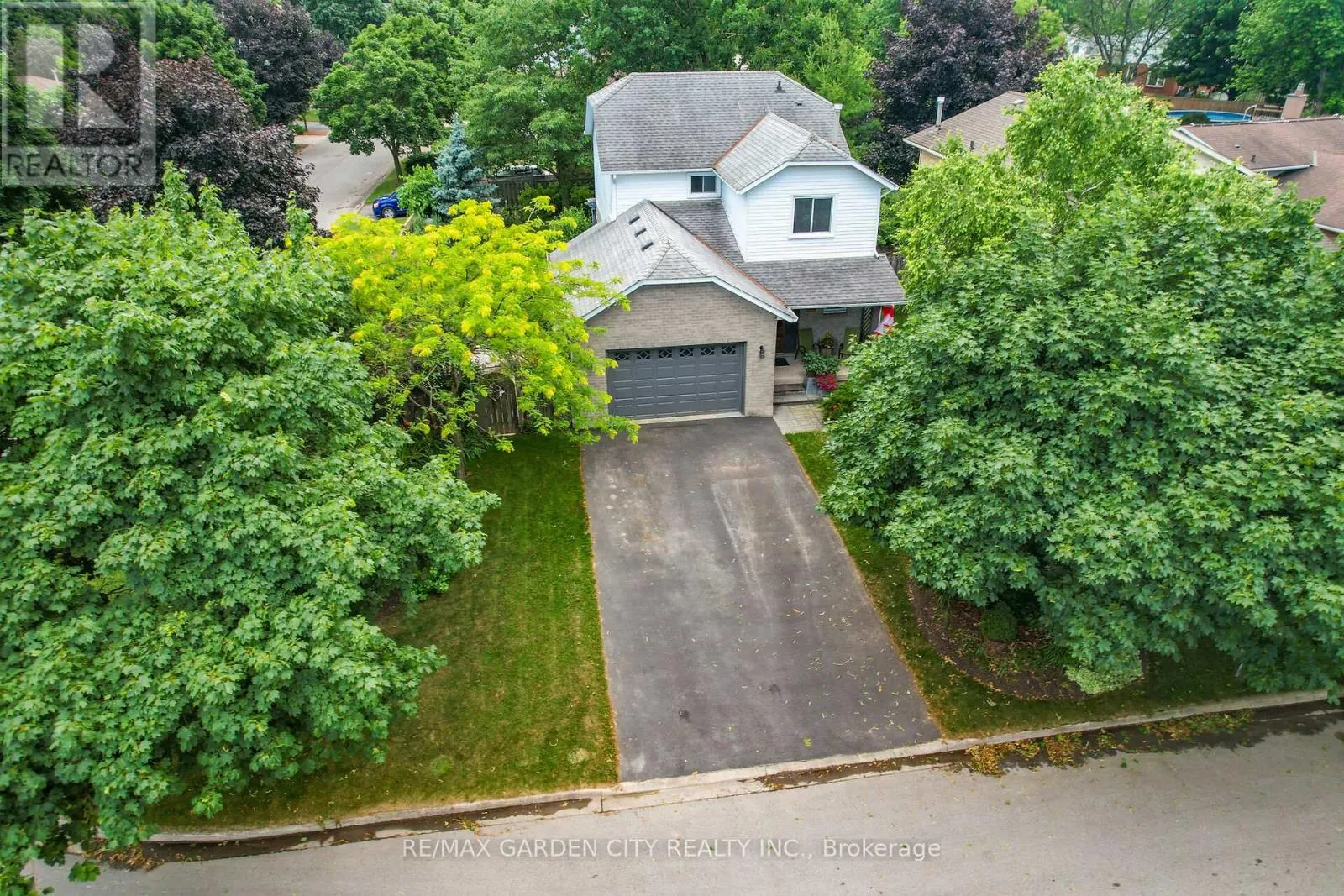 4542 IVY GARDENS CRESCENT