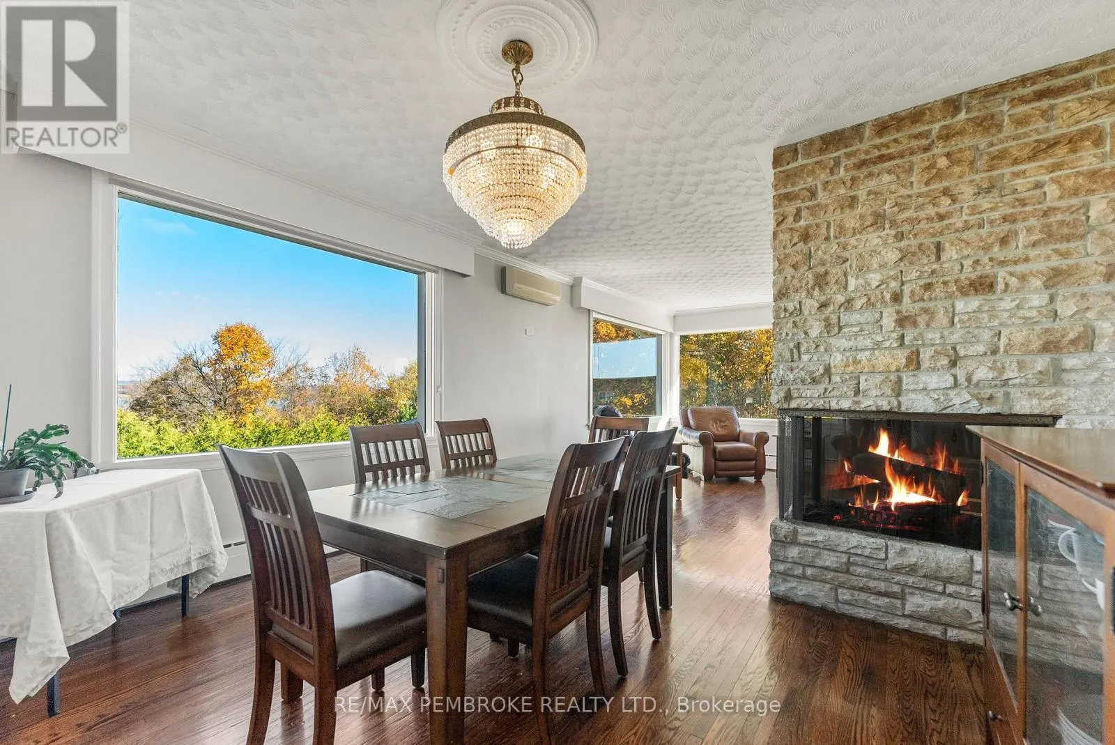 235 BROADVIEW DRIVE