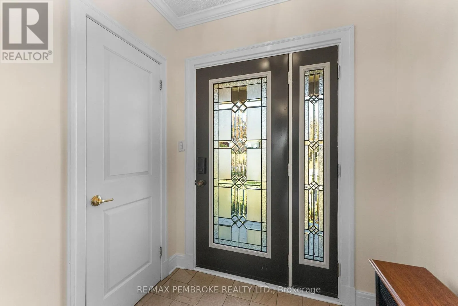 235 BROADVIEW DRIVE