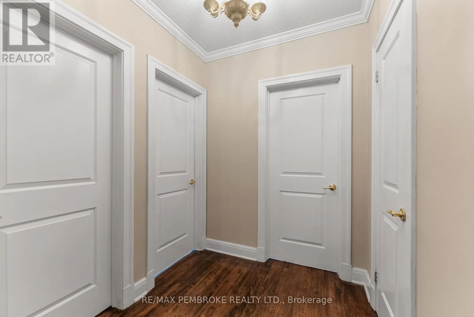 235 BROADVIEW DRIVE