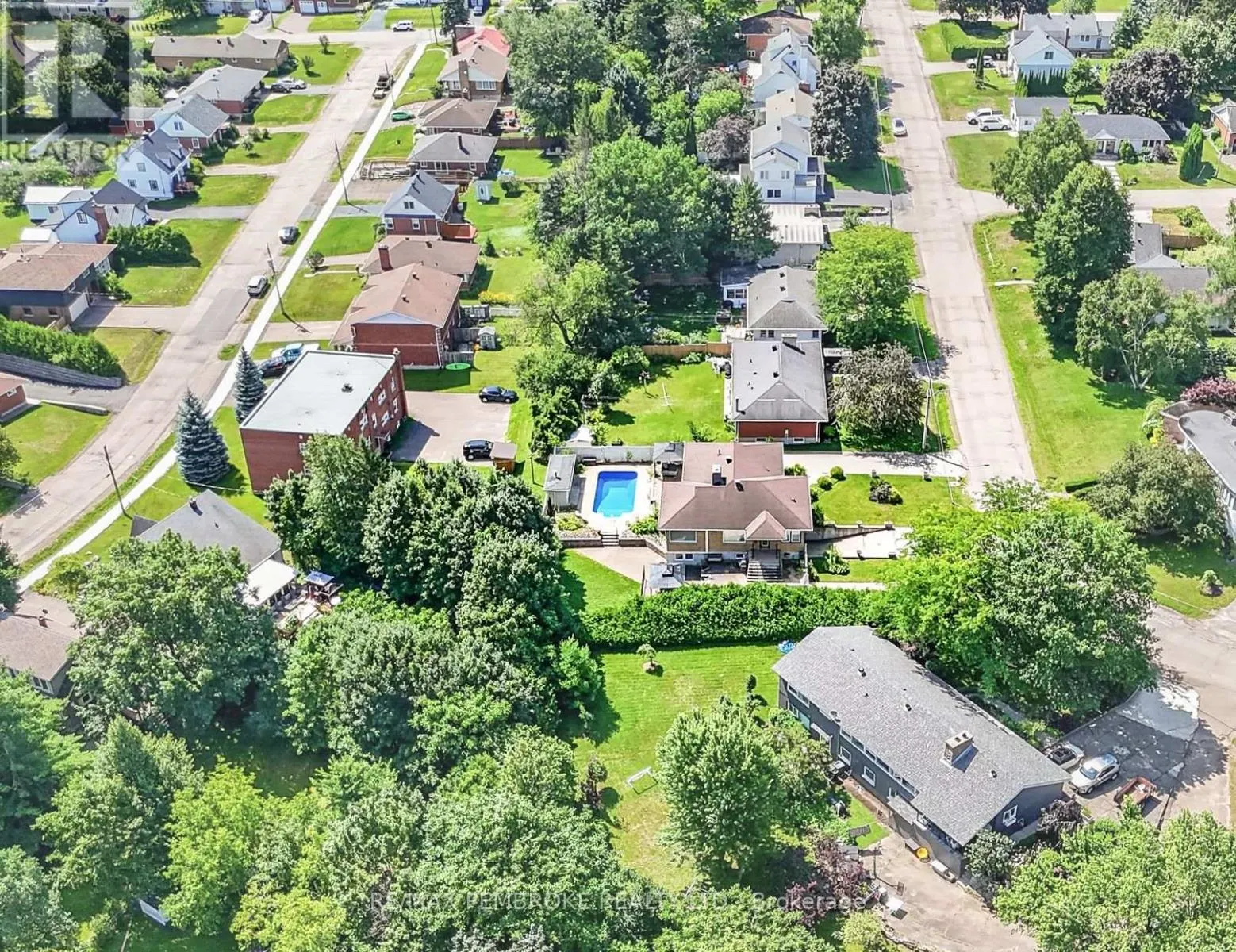 235 BROADVIEW DRIVE
