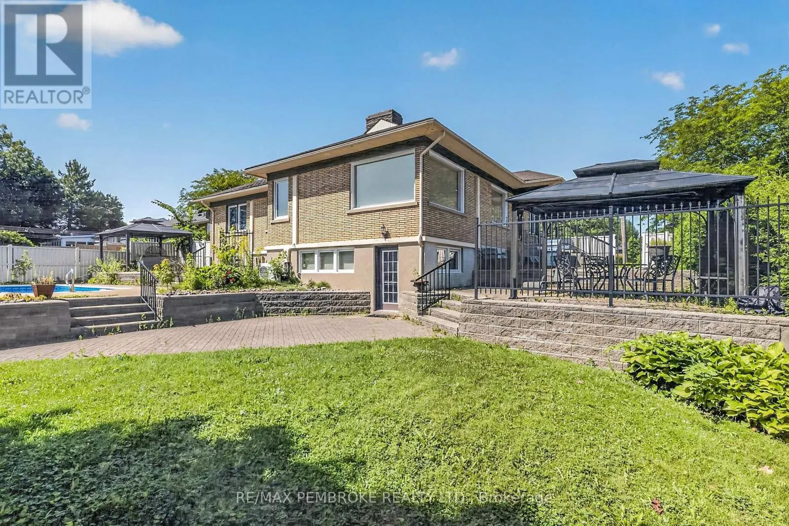 235 BROADVIEW DRIVE