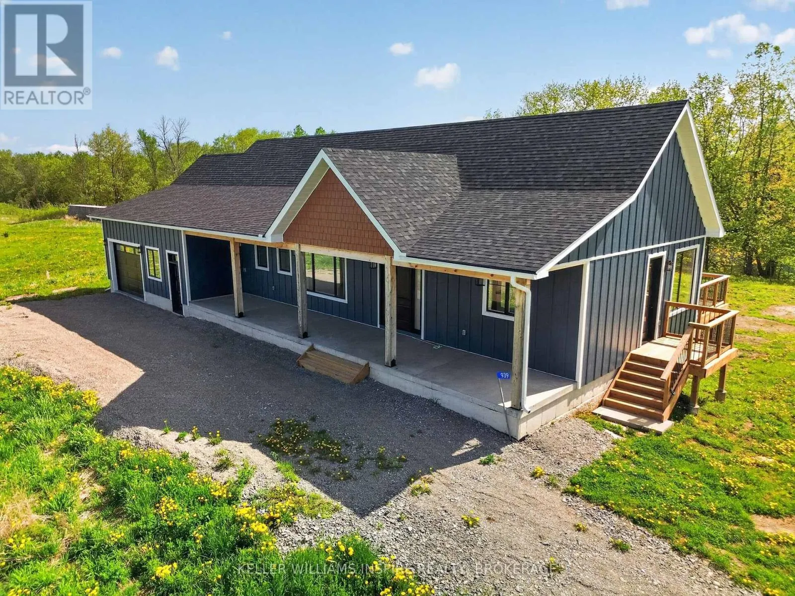 939 SHEFFIELD LANE