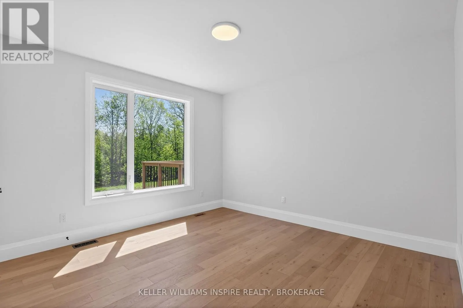 939 SHEFFIELD LANE