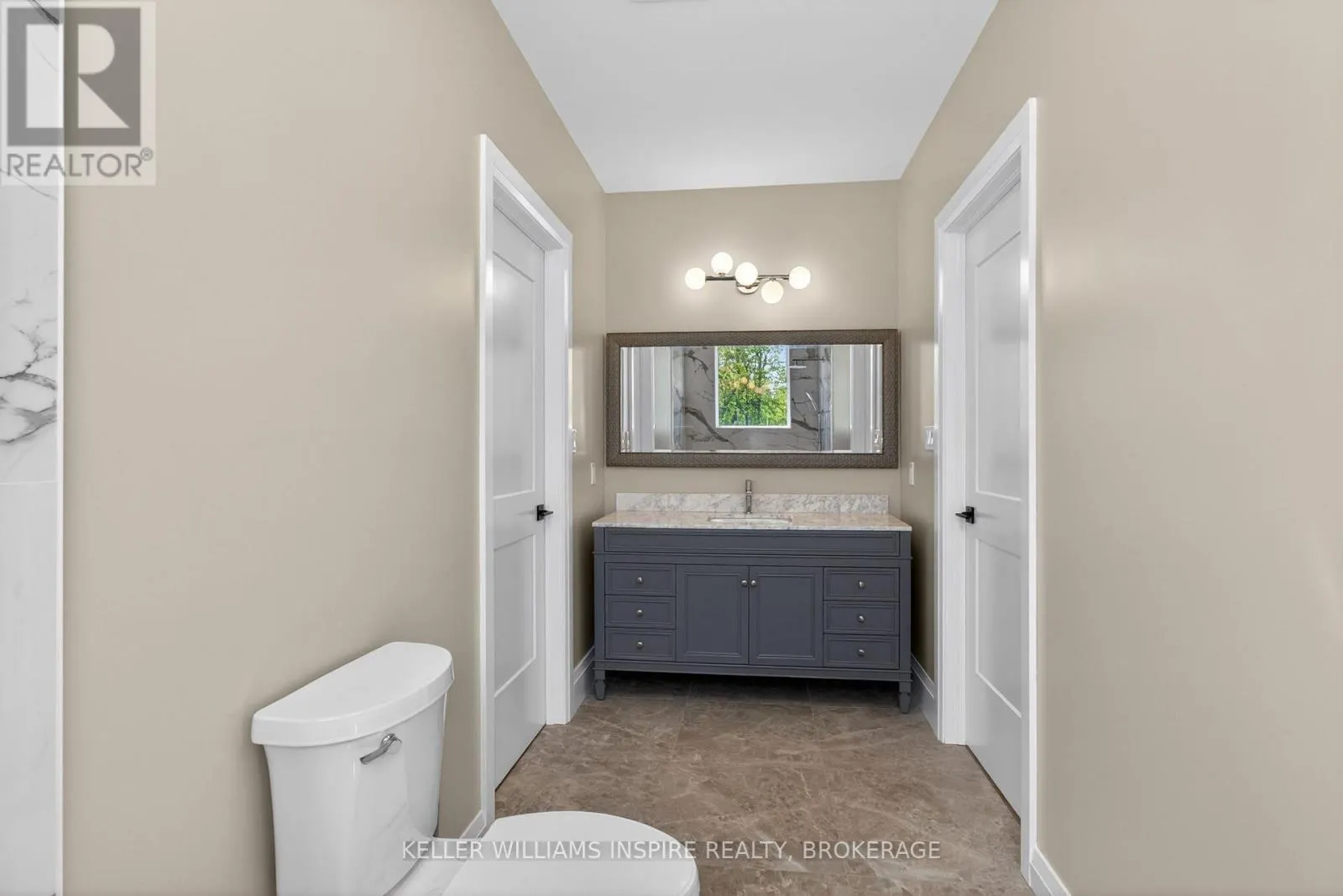 939 SHEFFIELD LANE