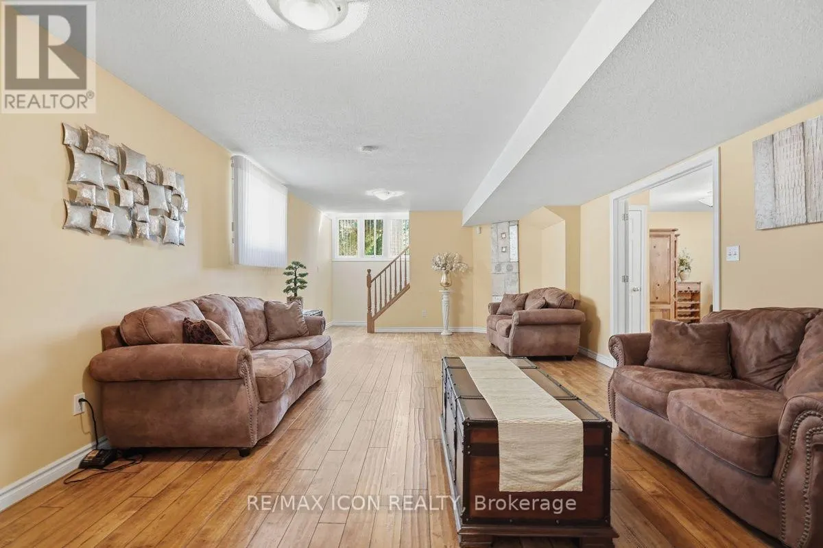 632 THORNWOOD DRIVE