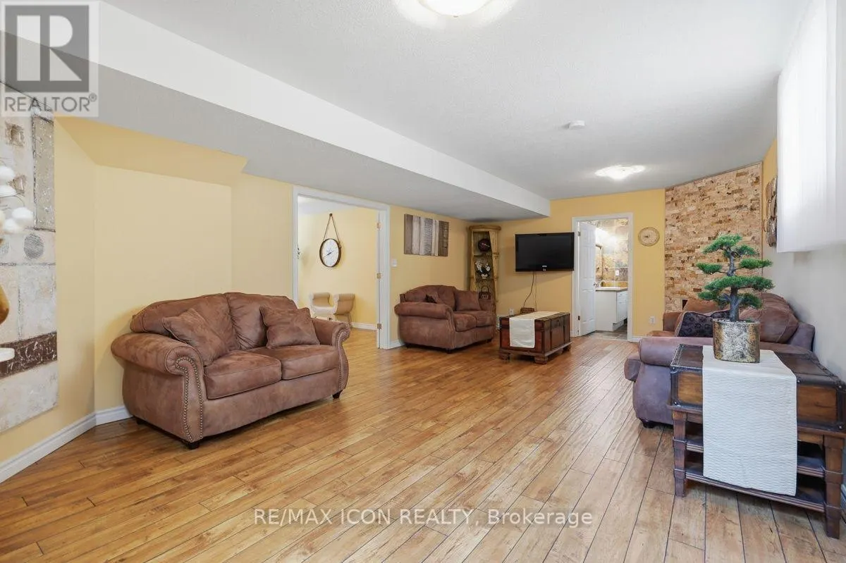 632 THORNWOOD DRIVE