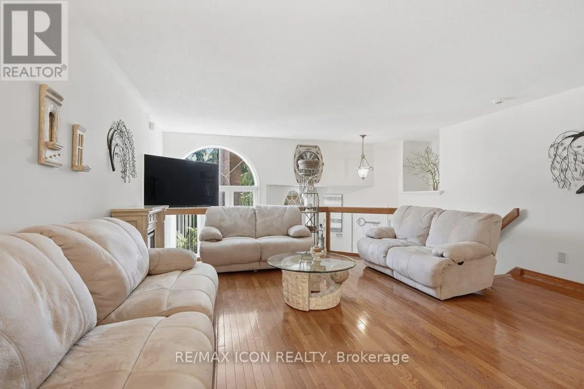 632 THORNWOOD DRIVE