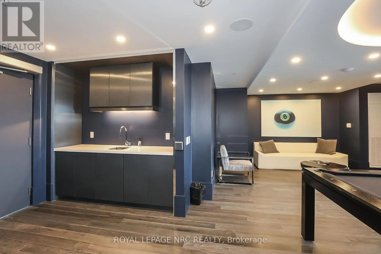 232 - 16 CONCORD PLACE #232
