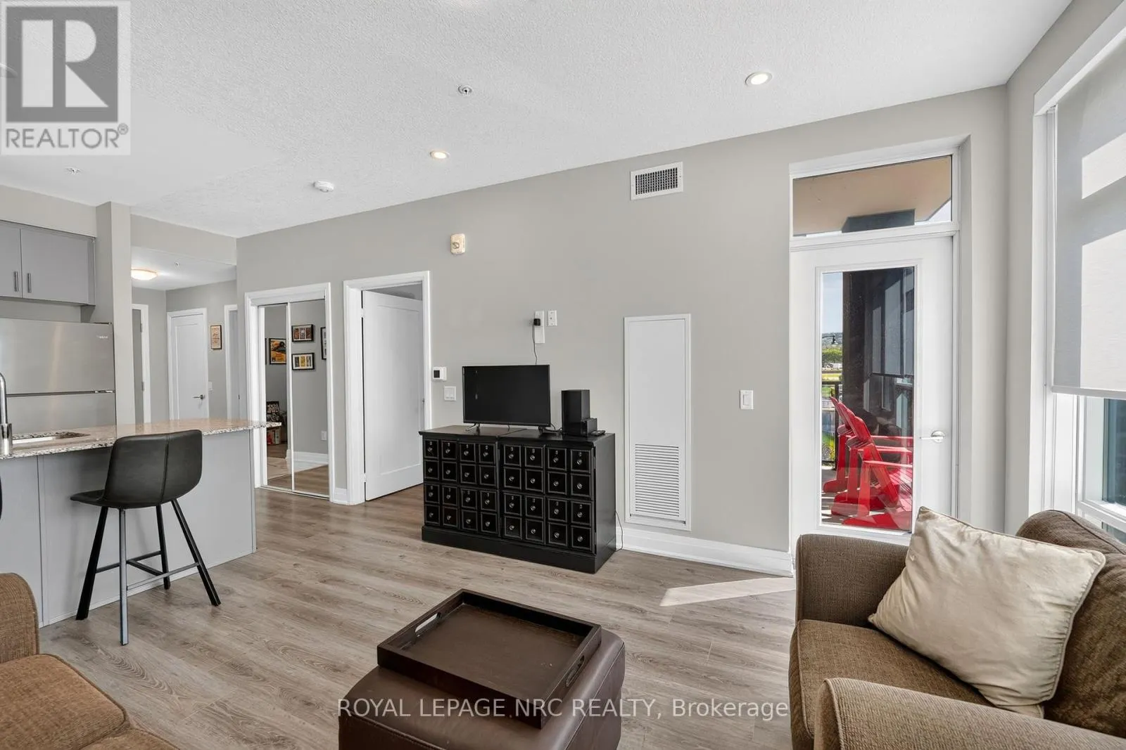 232 - 16 CONCORD PLACE #232