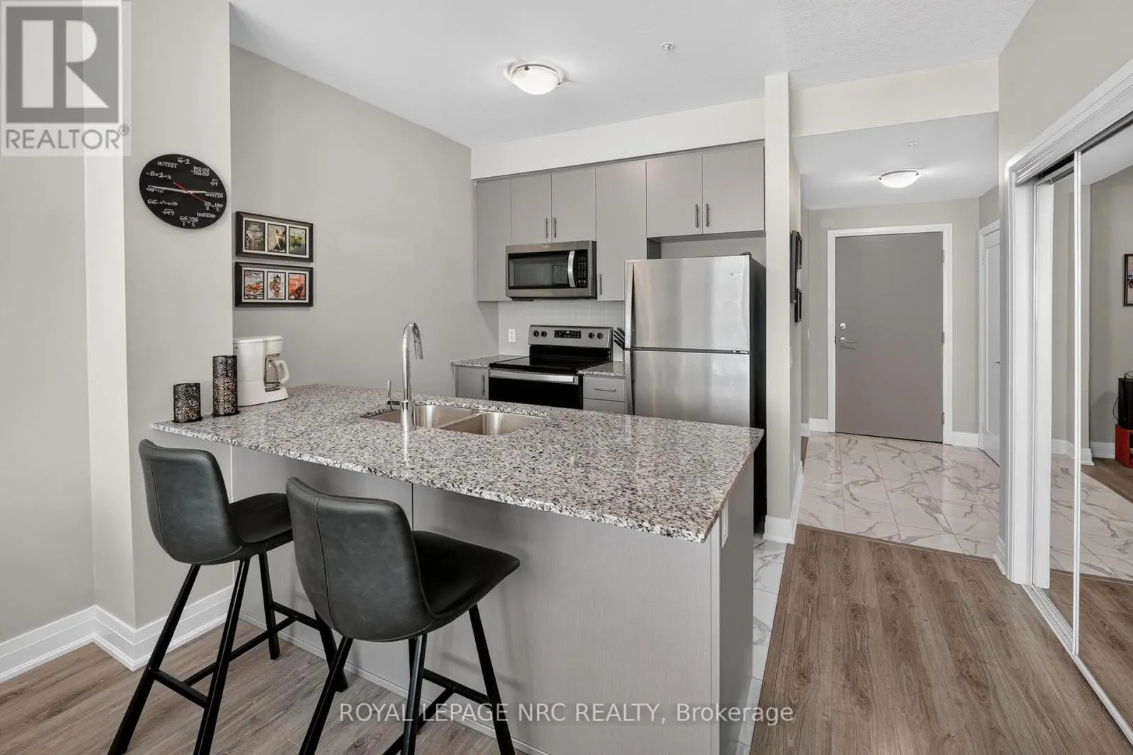 232 - 16 CONCORD PLACE #232