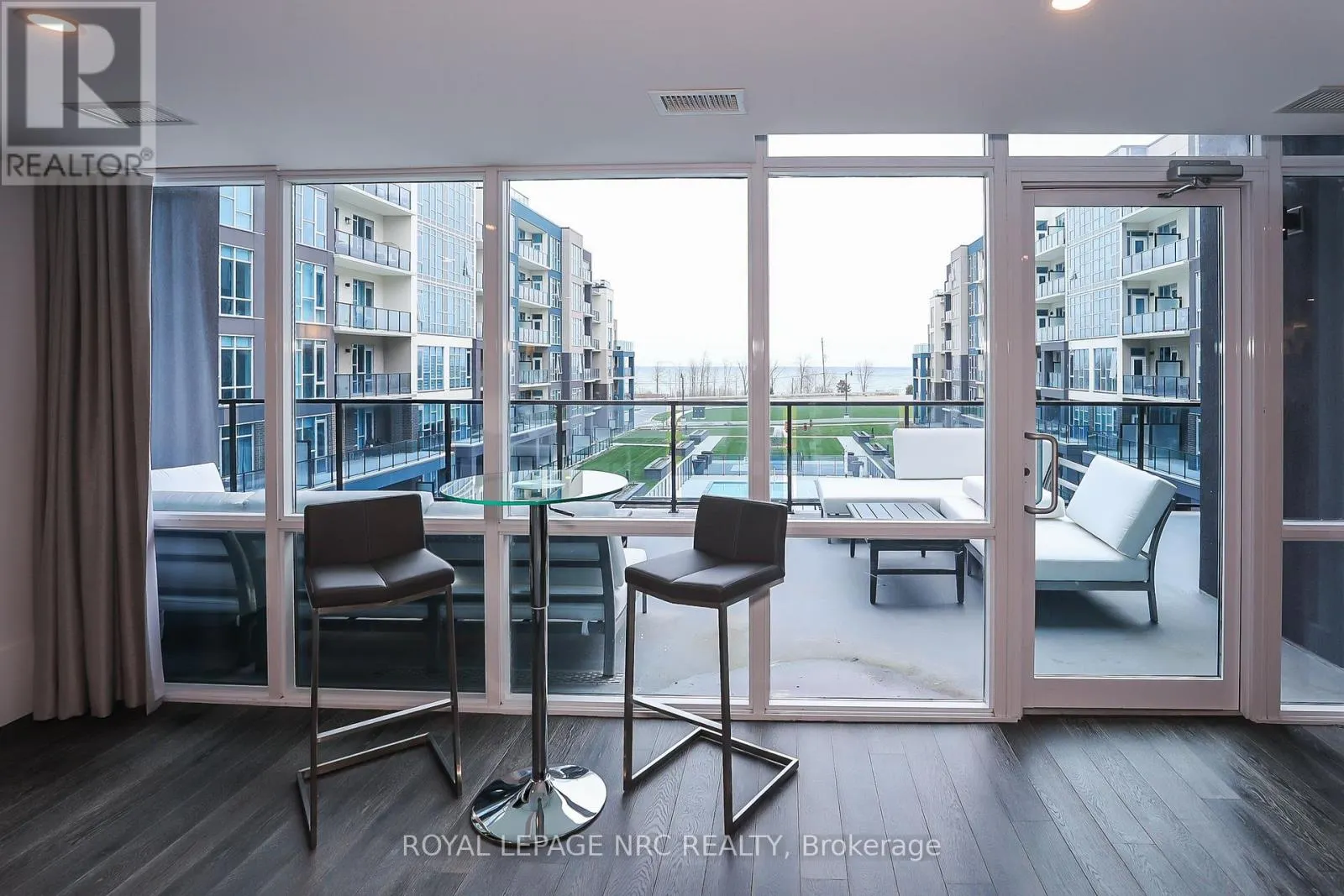 232 - 16 CONCORD PLACE #232