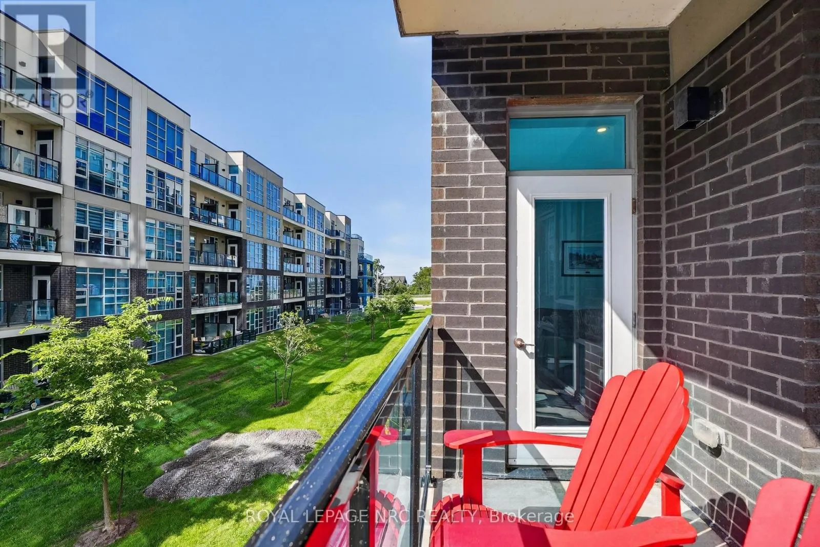 232 - 16 CONCORD PLACE #232