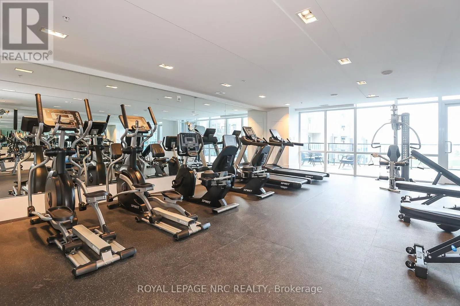 232 - 16 CONCORD PLACE #232