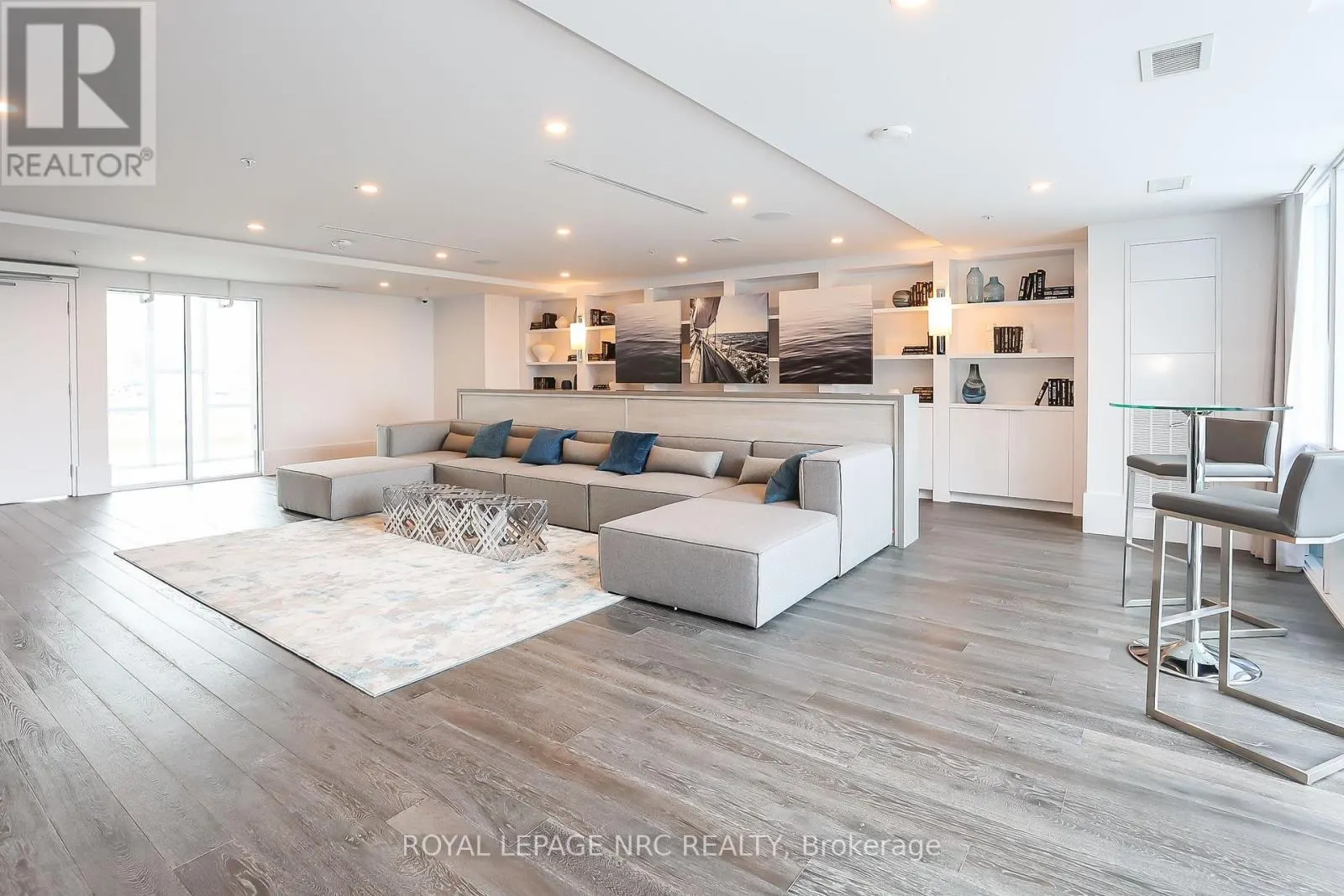 232 - 16 CONCORD PLACE #232