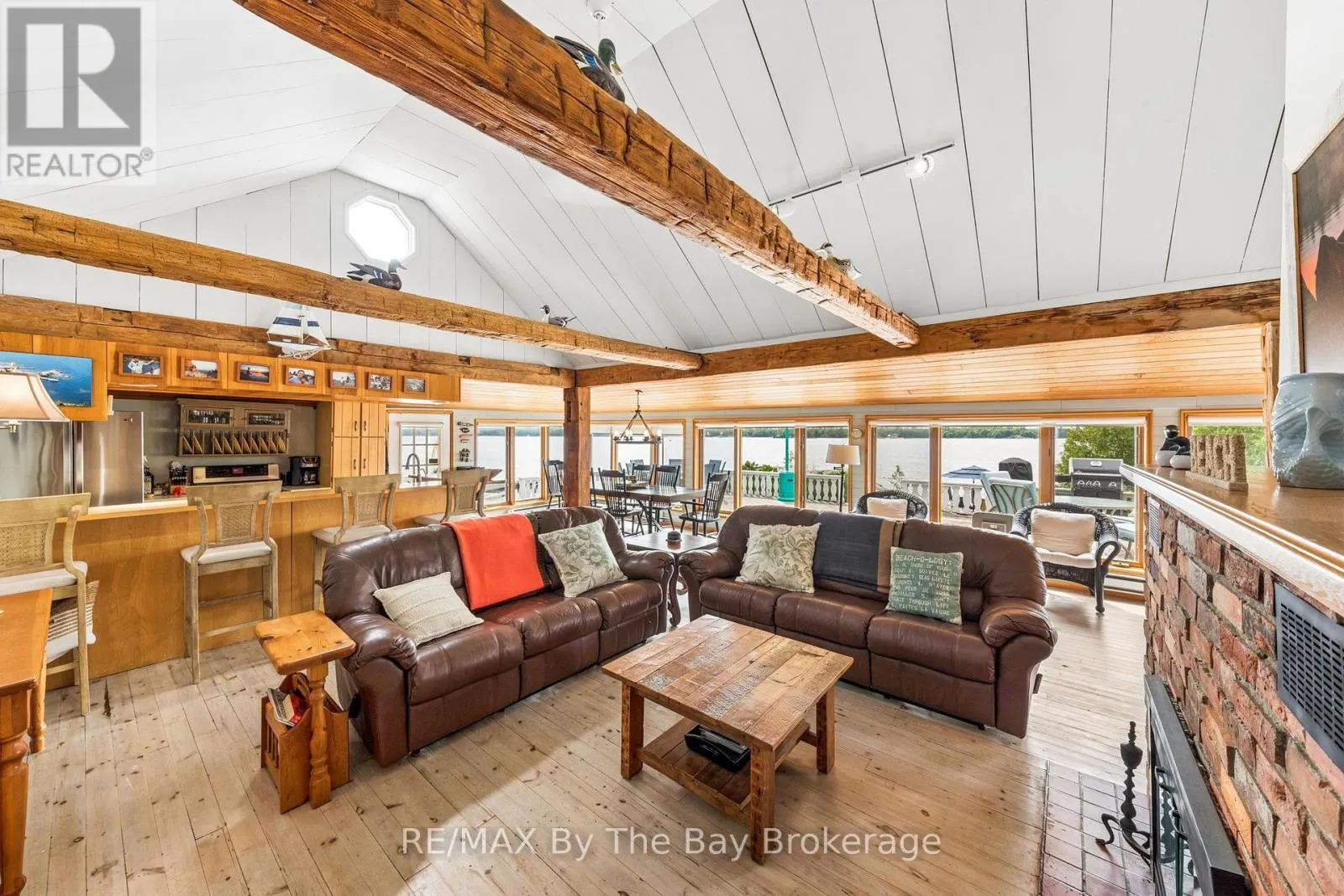 6686 ISLAND 1040/LITTLE BEAUSOLEIL ISLAND