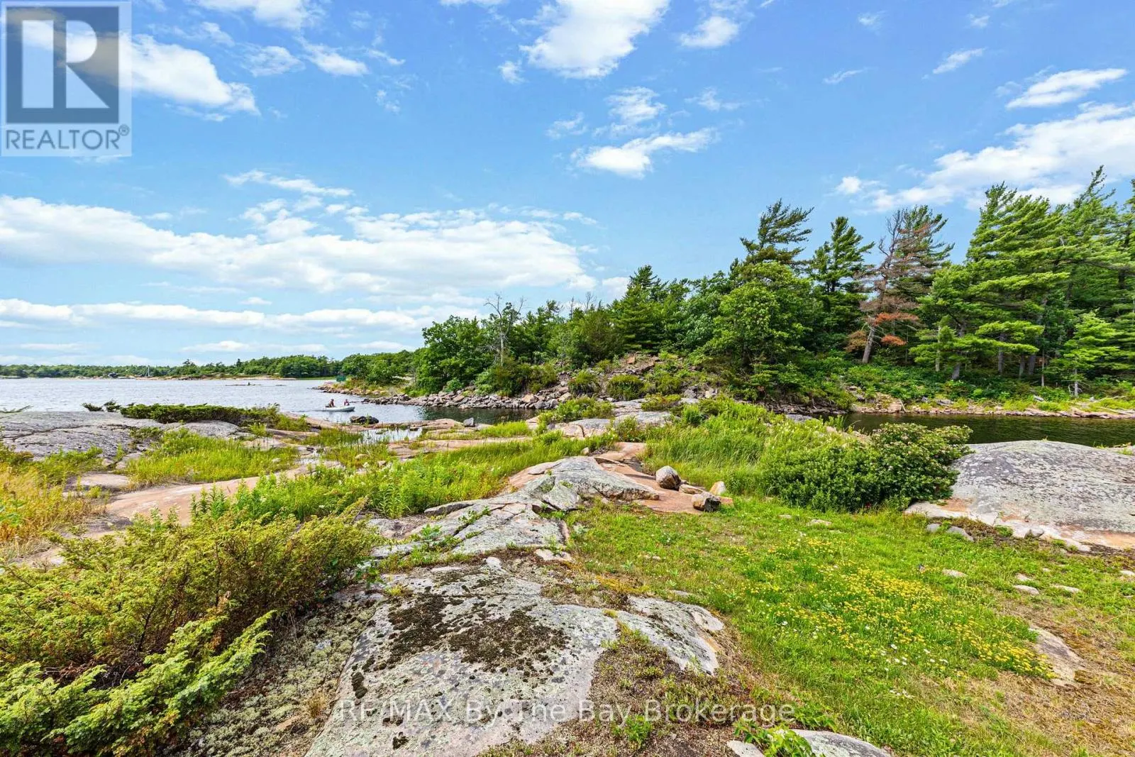 6686 ISLAND 1040/LITTLE BEAUSOLEIL ISLAND