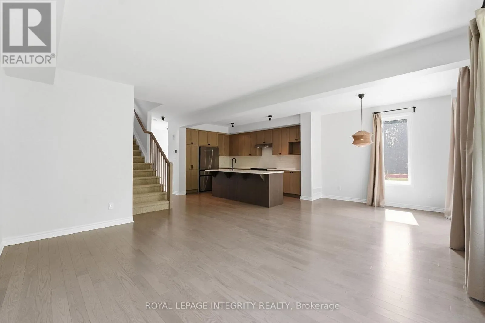 14 ACADEMIE STREET