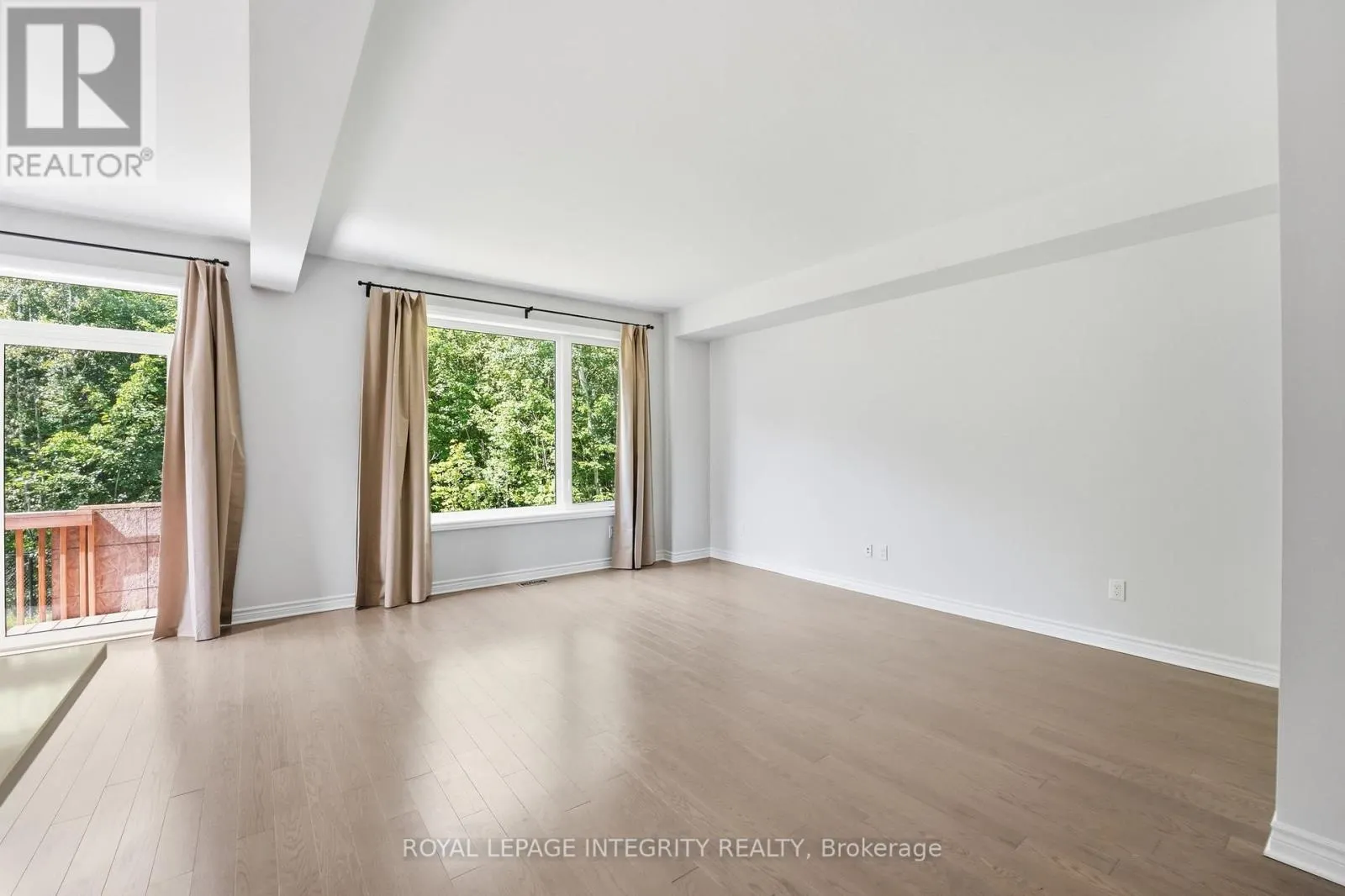 14 ACADEMIE STREET