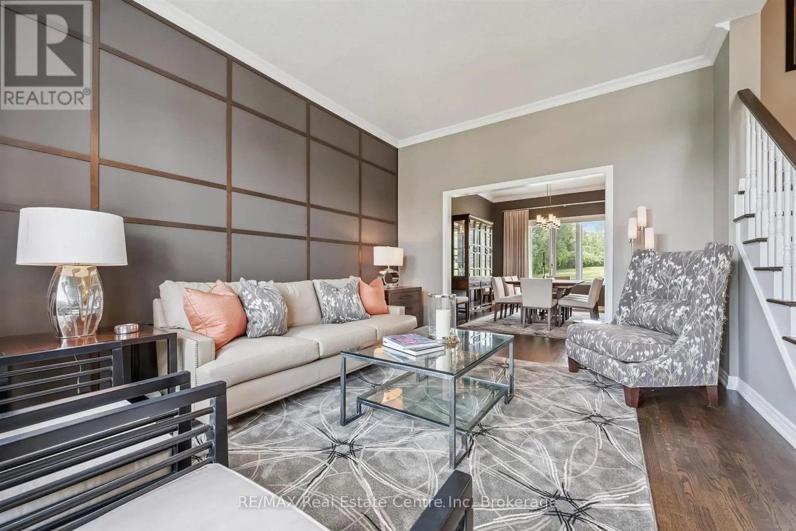 12 TELFER GLEN STREET