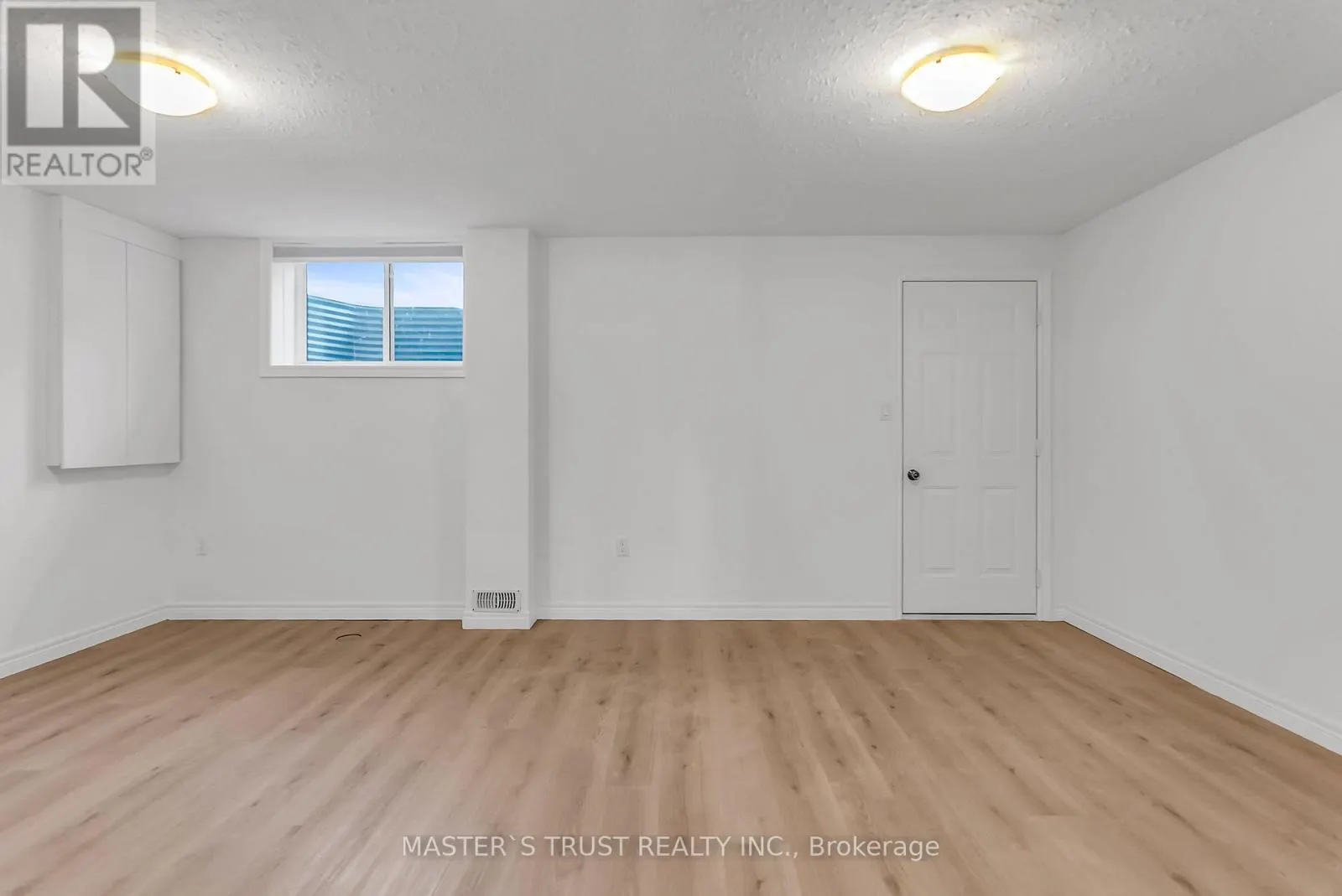 5 - 9 AMOS DRIVE