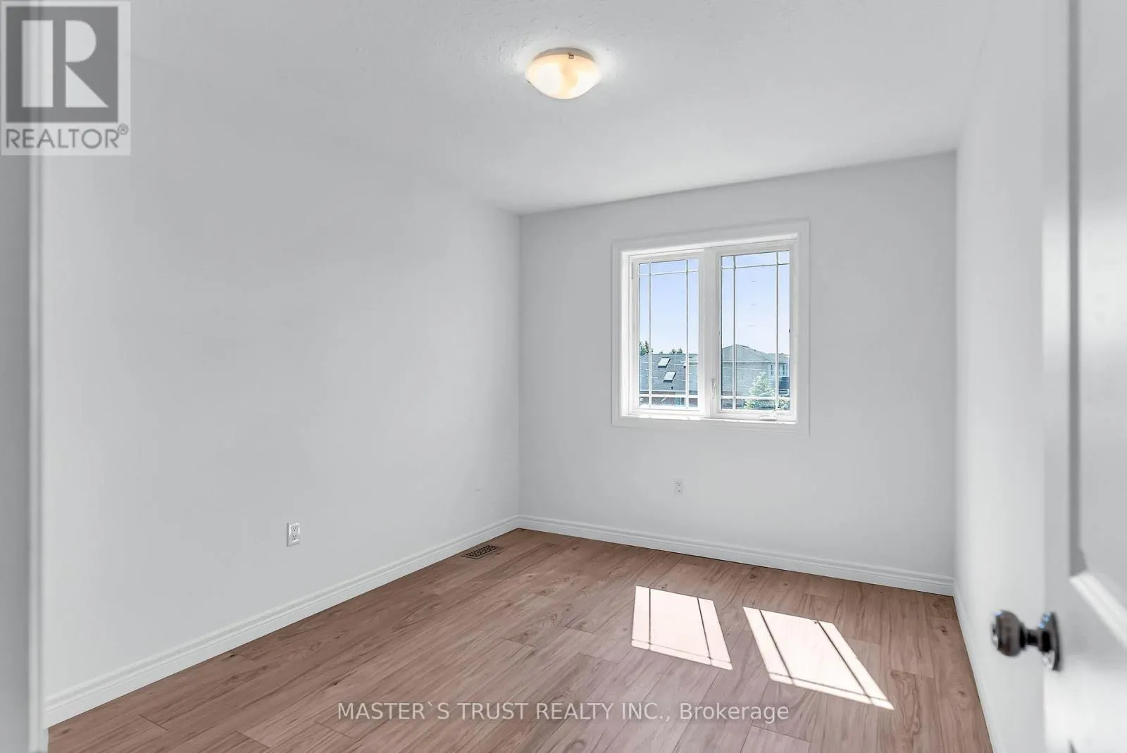 5 - 9 AMOS DRIVE