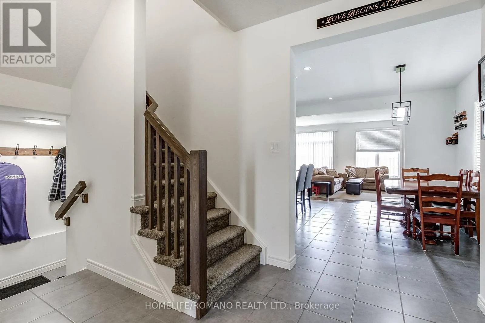 42 DALLAN DRIVE
