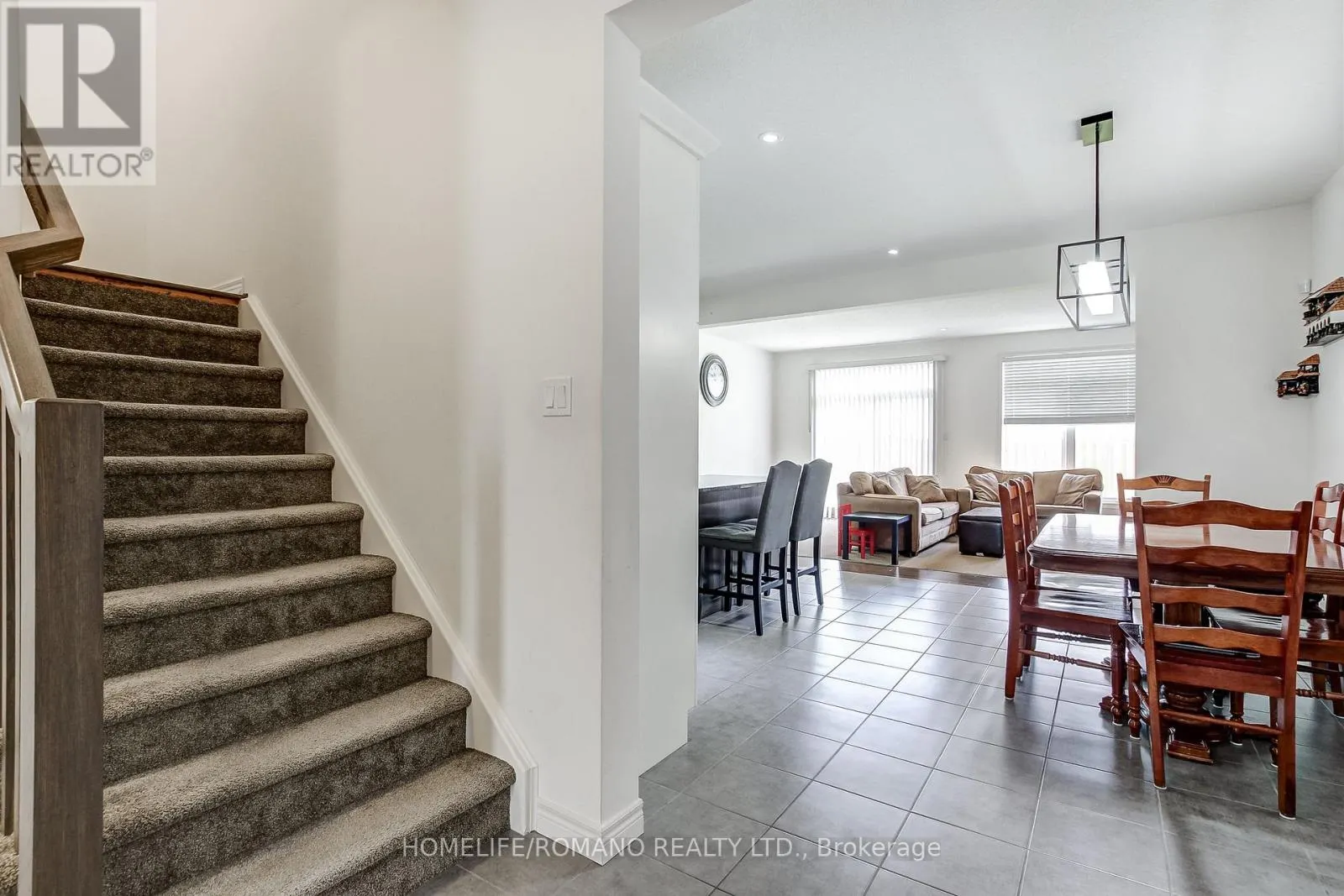 42 DALLAN DRIVE