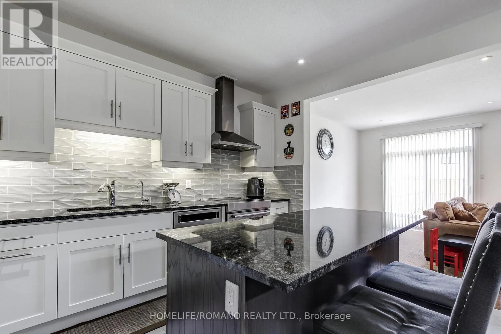 42 DALLAN DRIVE