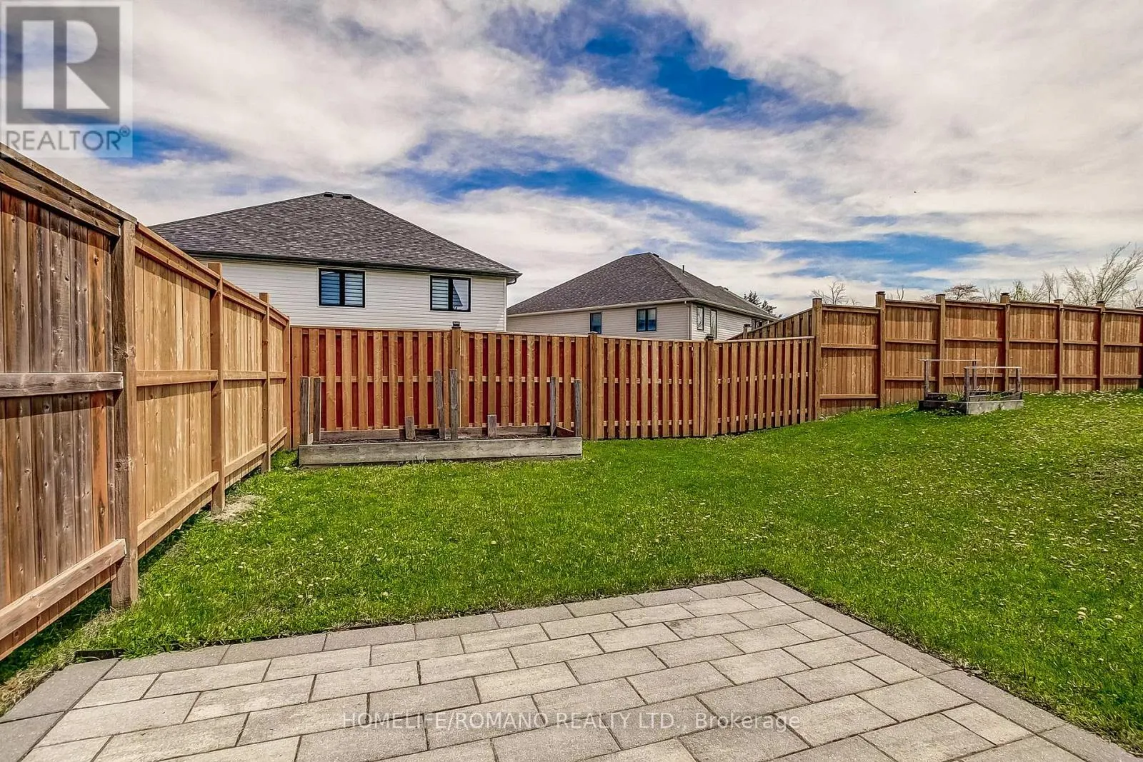 42 DALLAN DRIVE