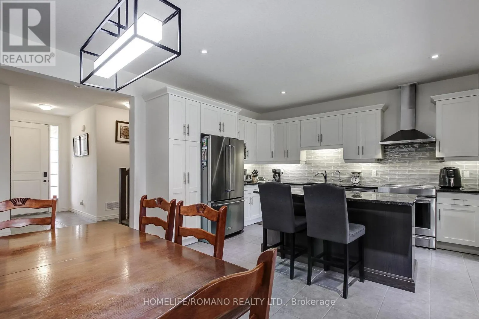 42 DALLAN DRIVE