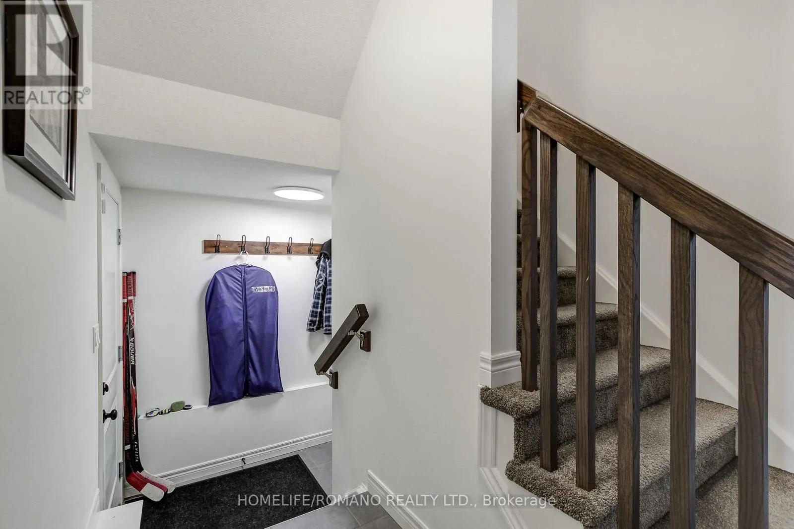 42 DALLAN DRIVE