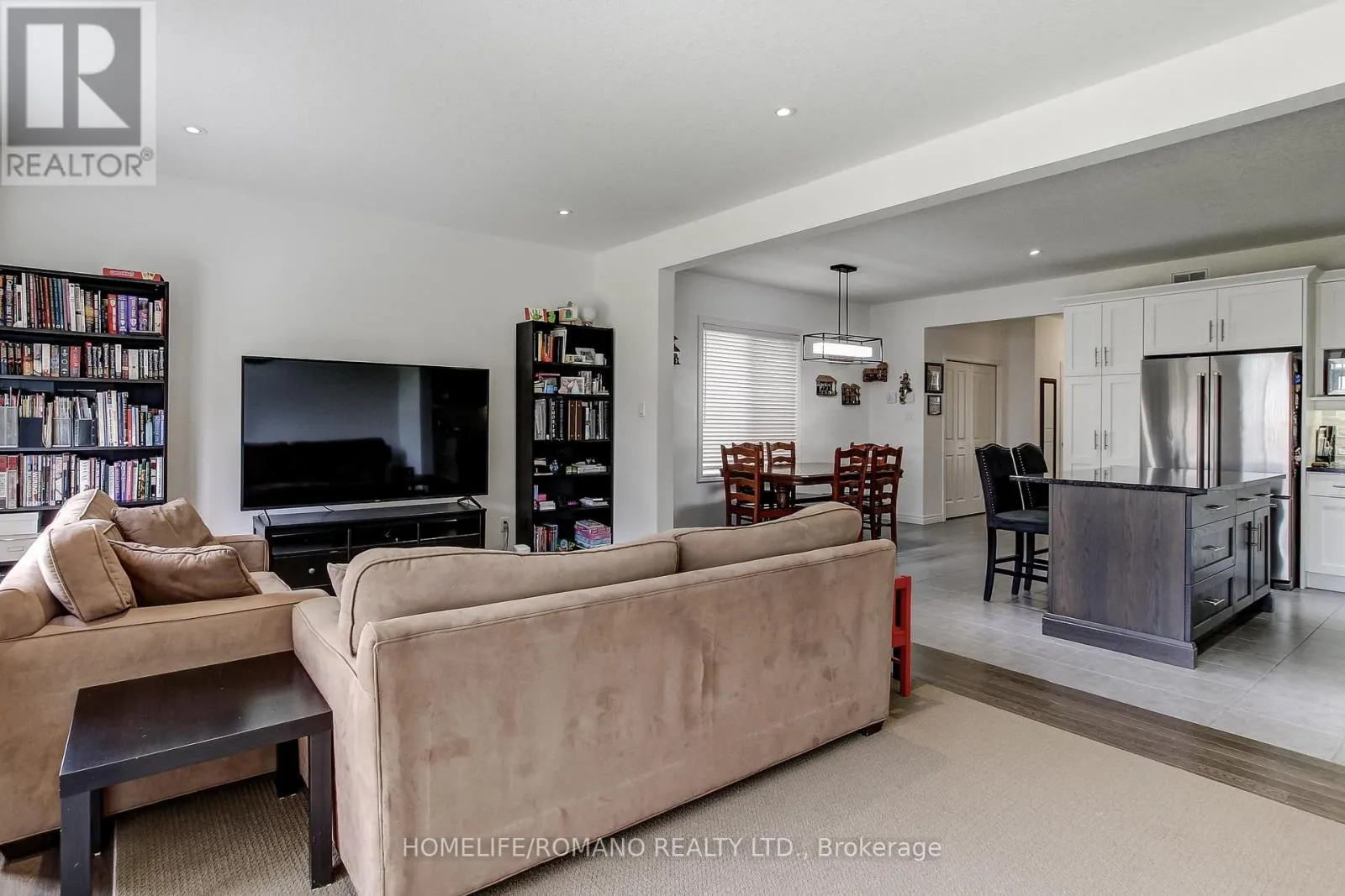 42 DALLAN DRIVE