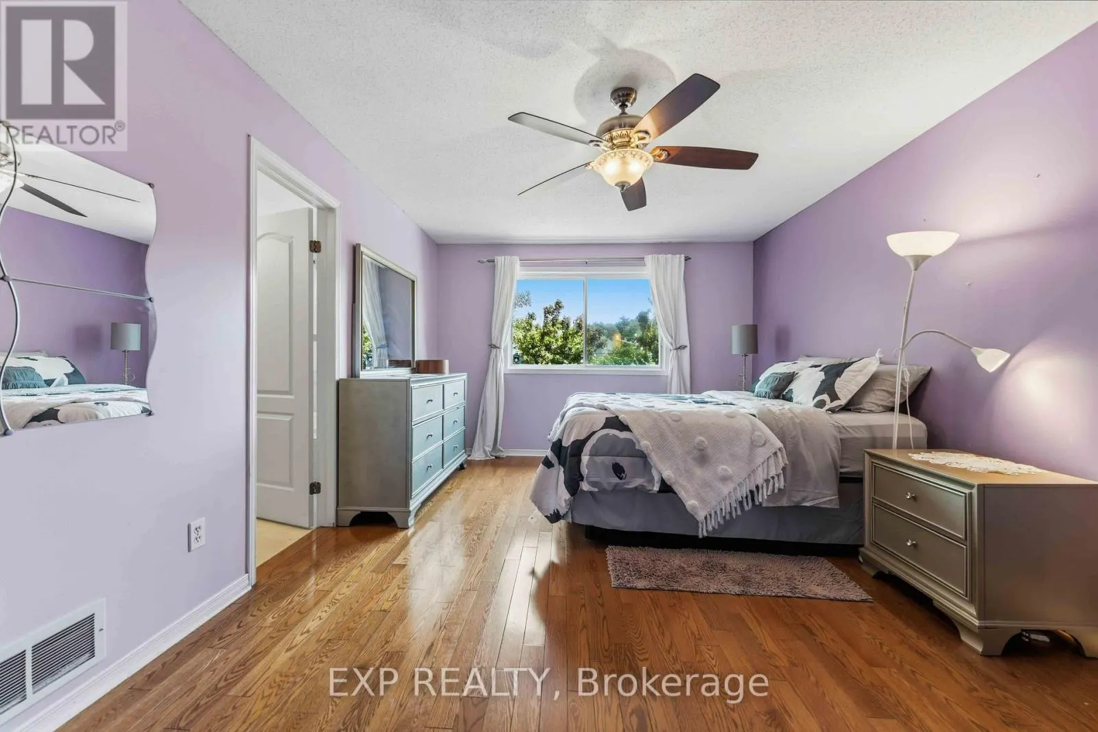 86 SCARLET COURT
