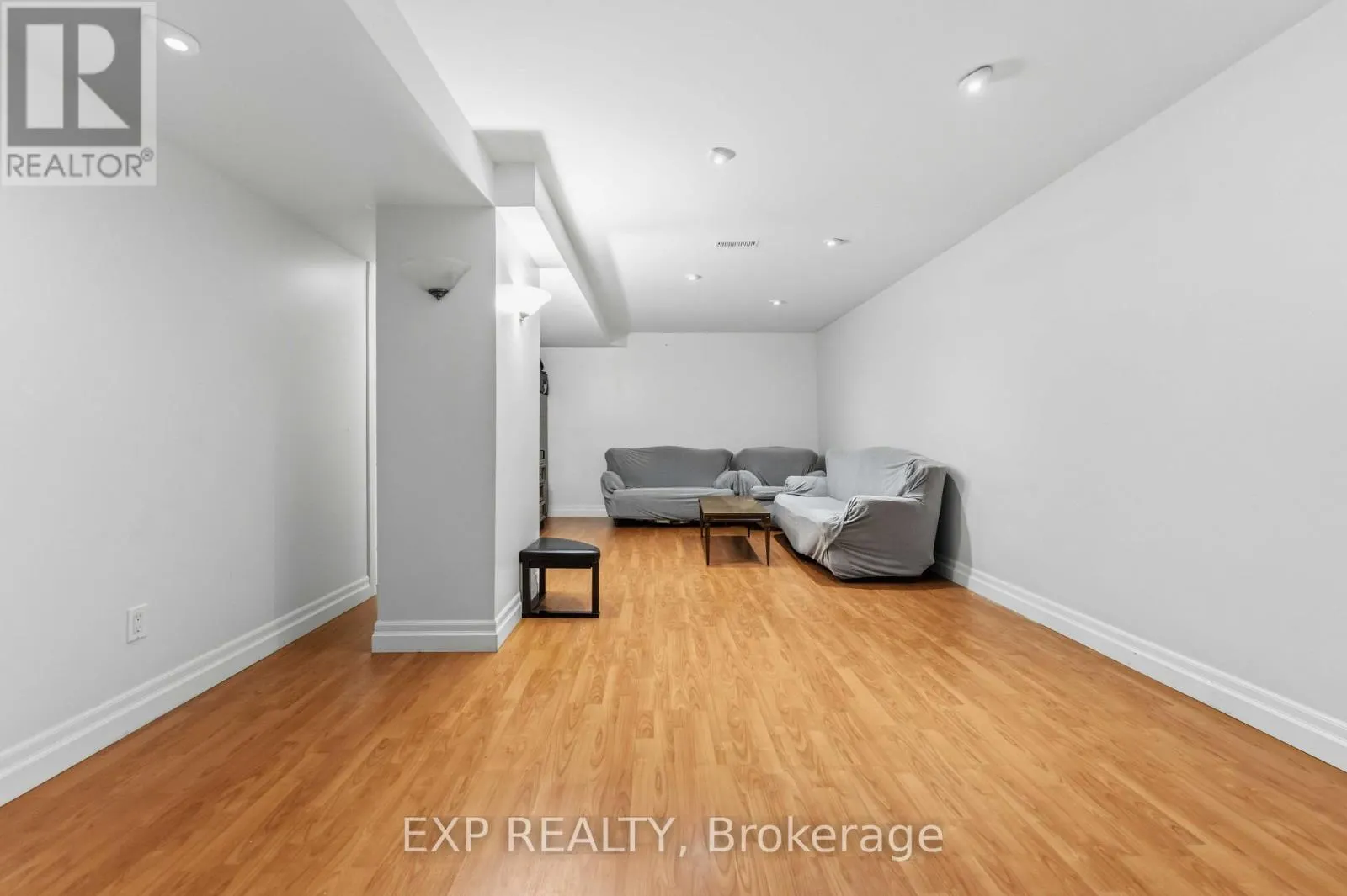 86 SCARLET COURT