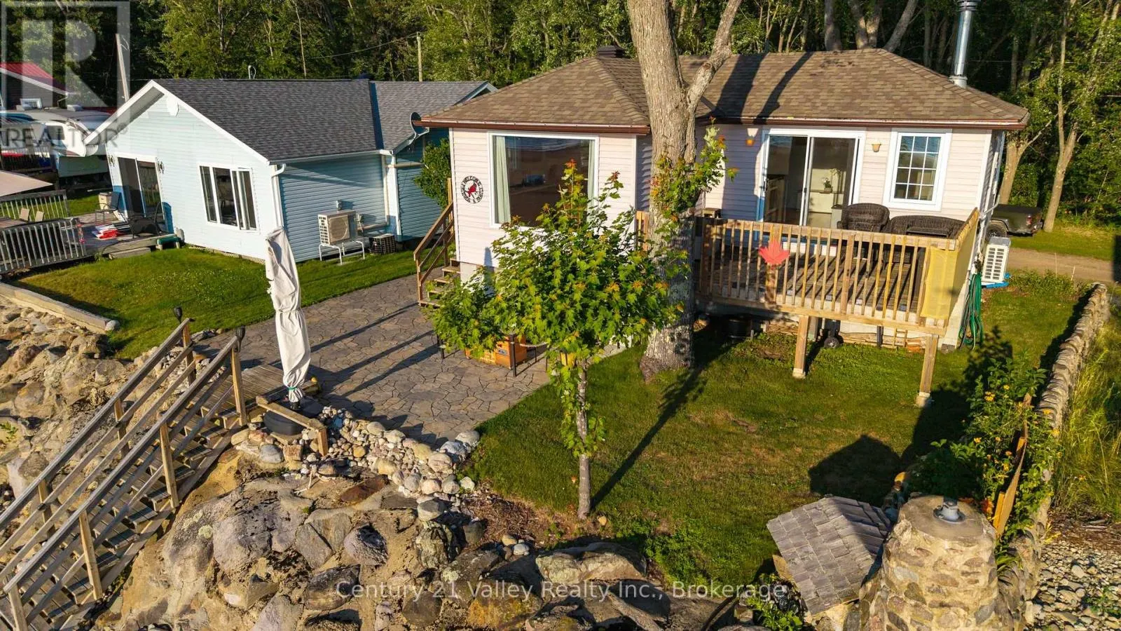 115 GREATVIEW TRAIL