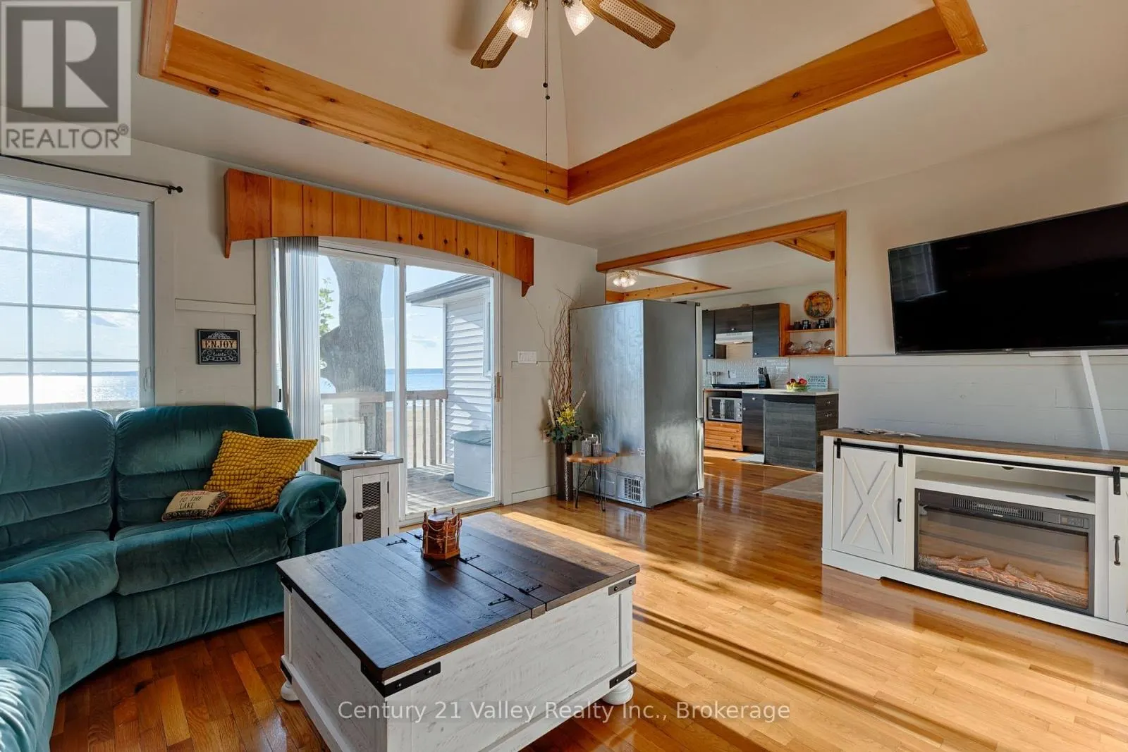 115 GREATVIEW TRAIL