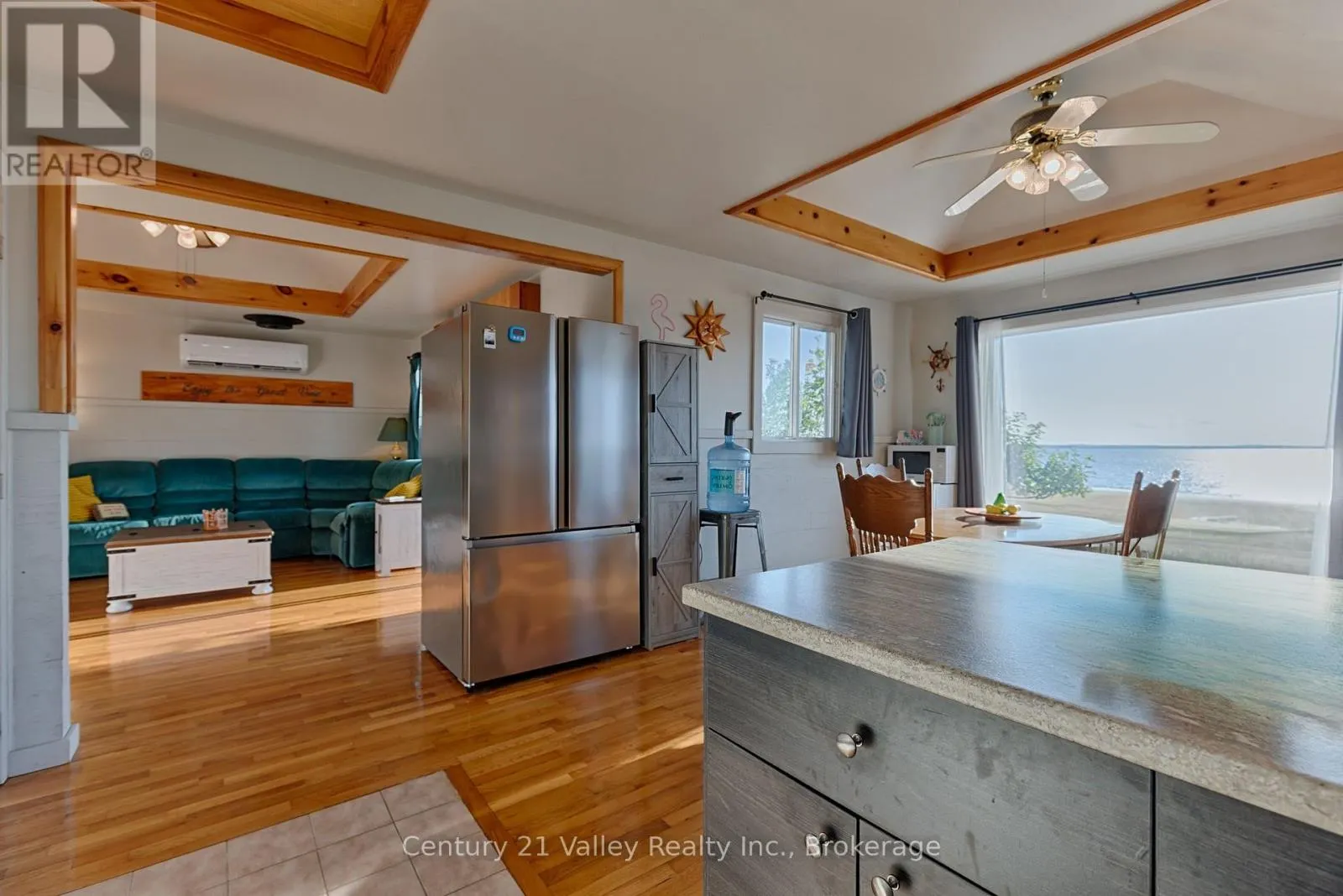 115 GREATVIEW TRAIL