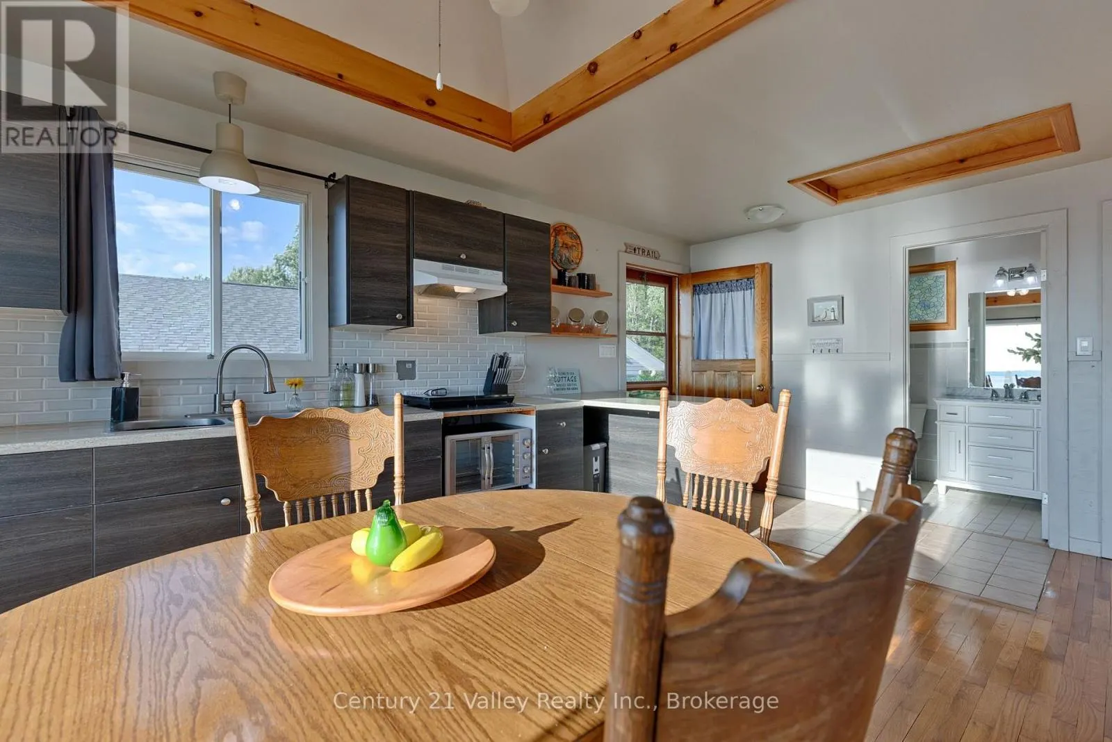 115 GREATVIEW TRAIL