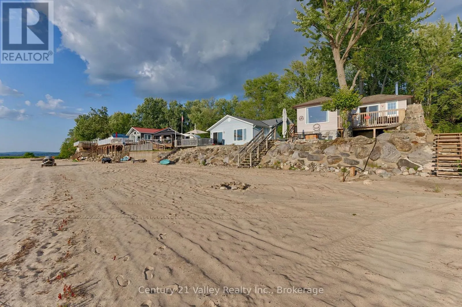 115 GREATVIEW TRAIL