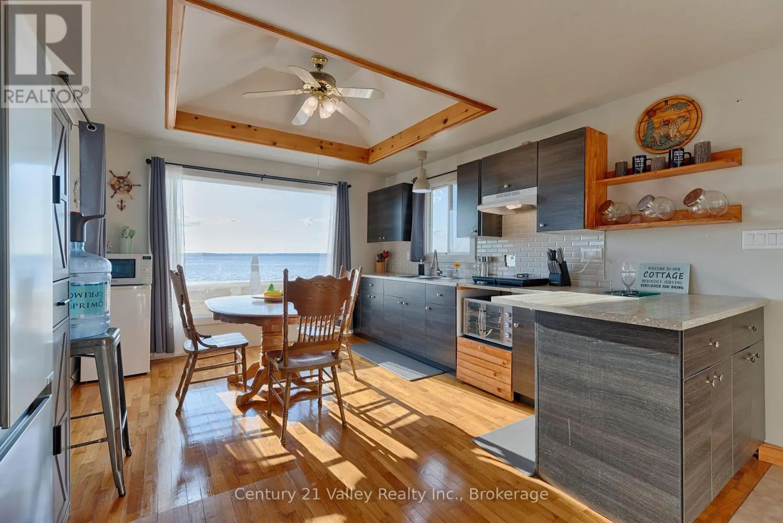 115 GREATVIEW TRAIL