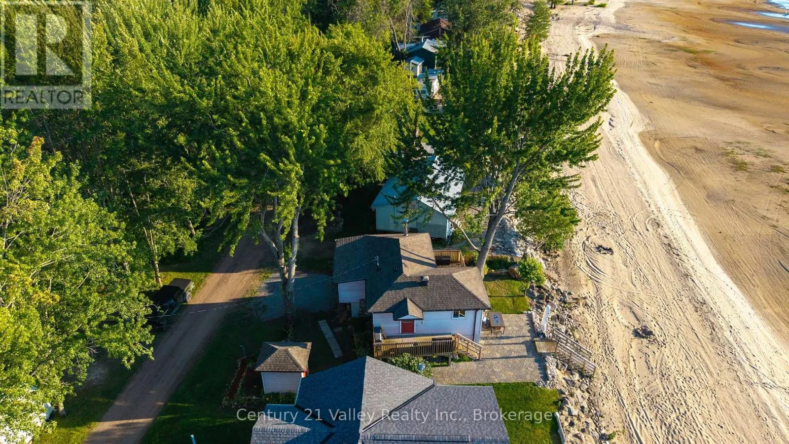115 GREATVIEW TRAIL