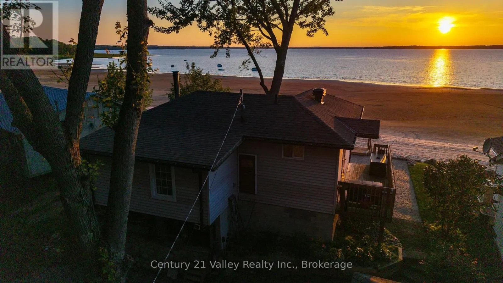 115 GREATVIEW TRAIL