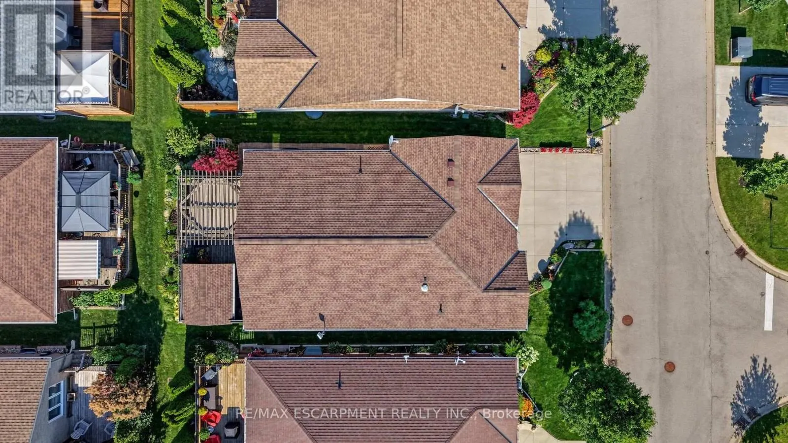 3913 PRIMROSE LANE