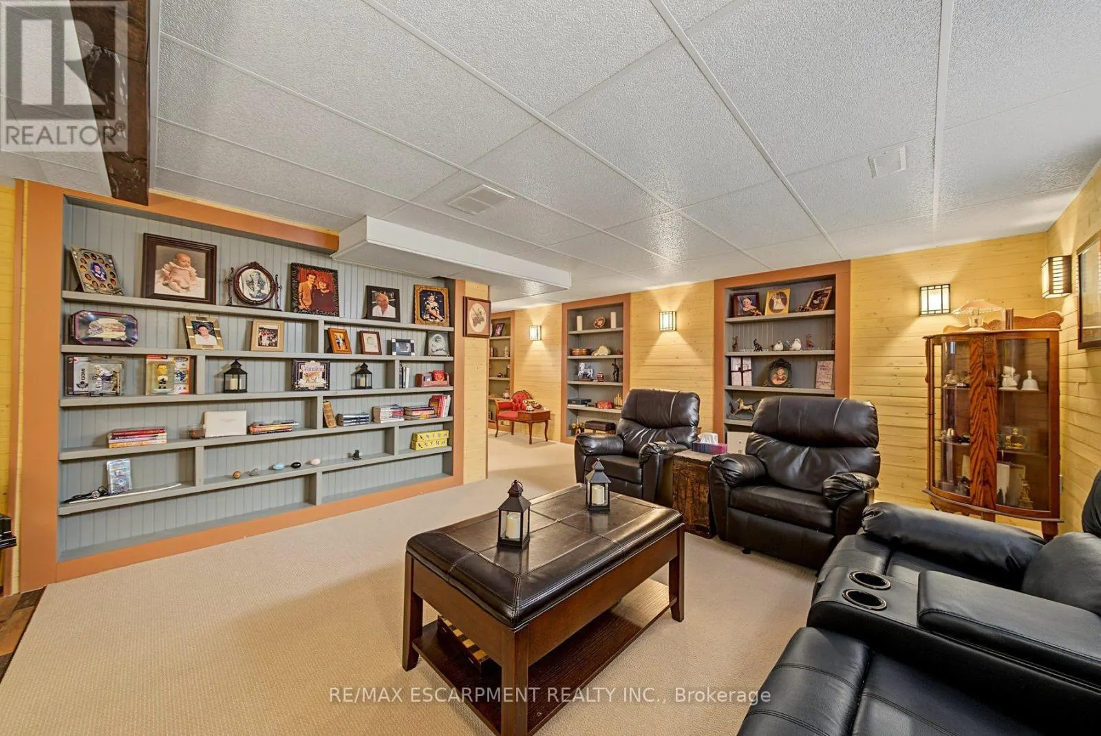 3913 PRIMROSE LANE