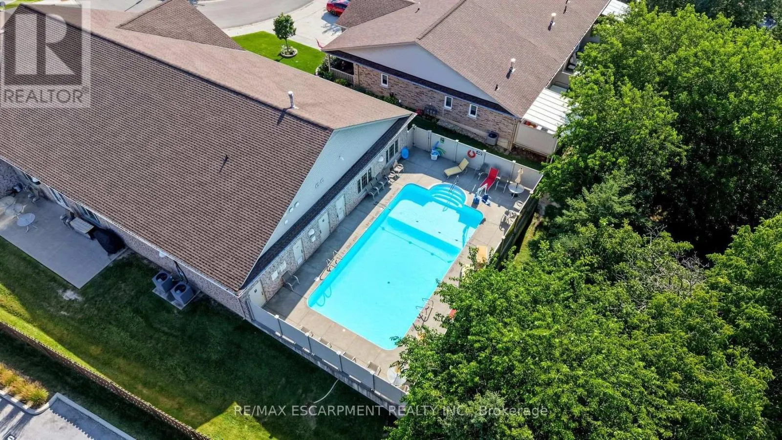 3913 PRIMROSE LANE