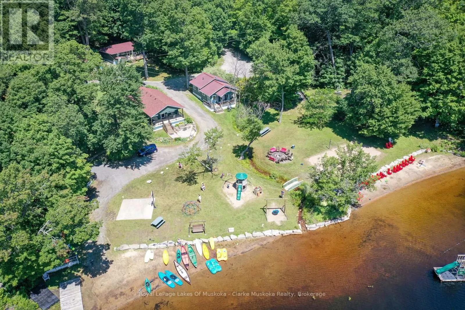 8 - 7 SILVER POINT ROAD #8