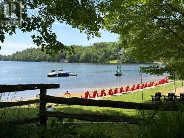 8 - 7 SILVER POINT ROAD #8