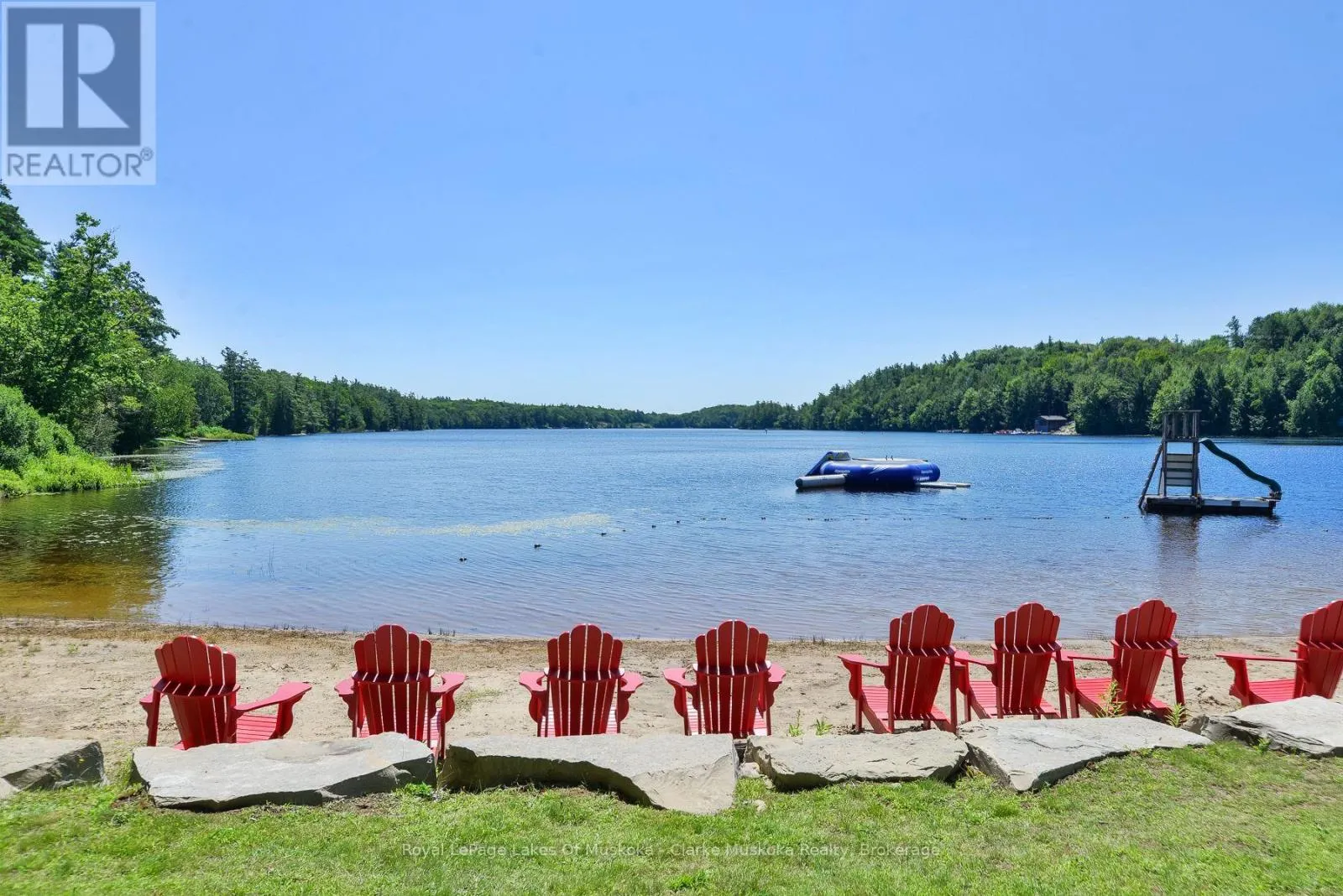 8 - 7 SILVER POINT ROAD #8